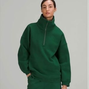 Lululemon sweatshirt ; like new condition